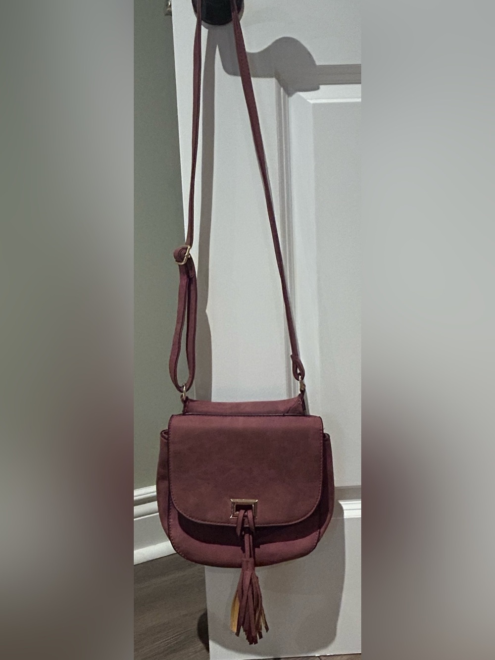 Yoki Women's Mauve Crossbody Shoulder Bag